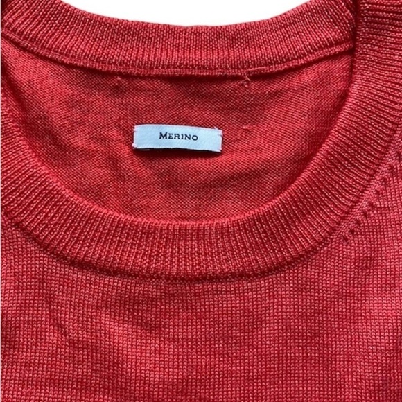 Vineyard Vines Woman’s Merino Wool Coral Sweater with Pineapple Motif, Small? - Picture 6 of 7